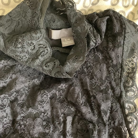 ❤️$10 add on. Small Little Black Dress In Lace - Picture 3 of 4